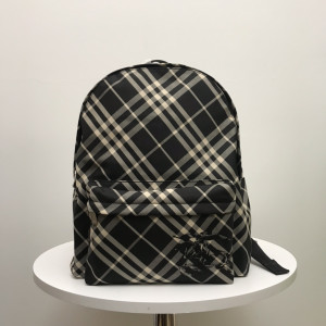 BURBERRY 체크 백팩